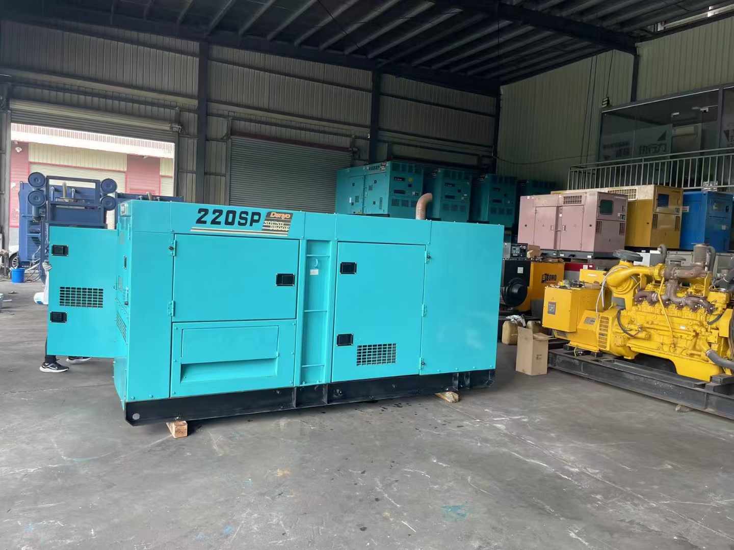 金昌柴油发电机组长期不间断运行时，如何监控其温度和压力？