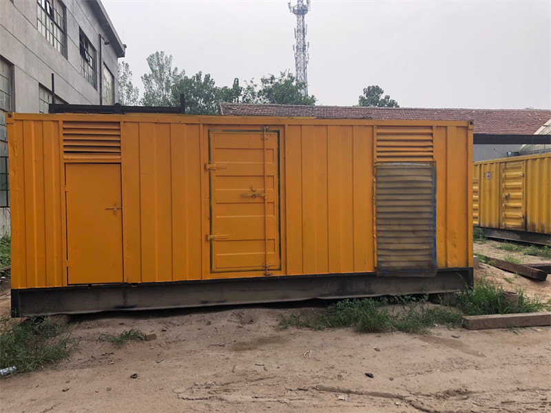 金昌发电机出租进行负载测试时，电瓶电量不足的具体判断标准是什么？